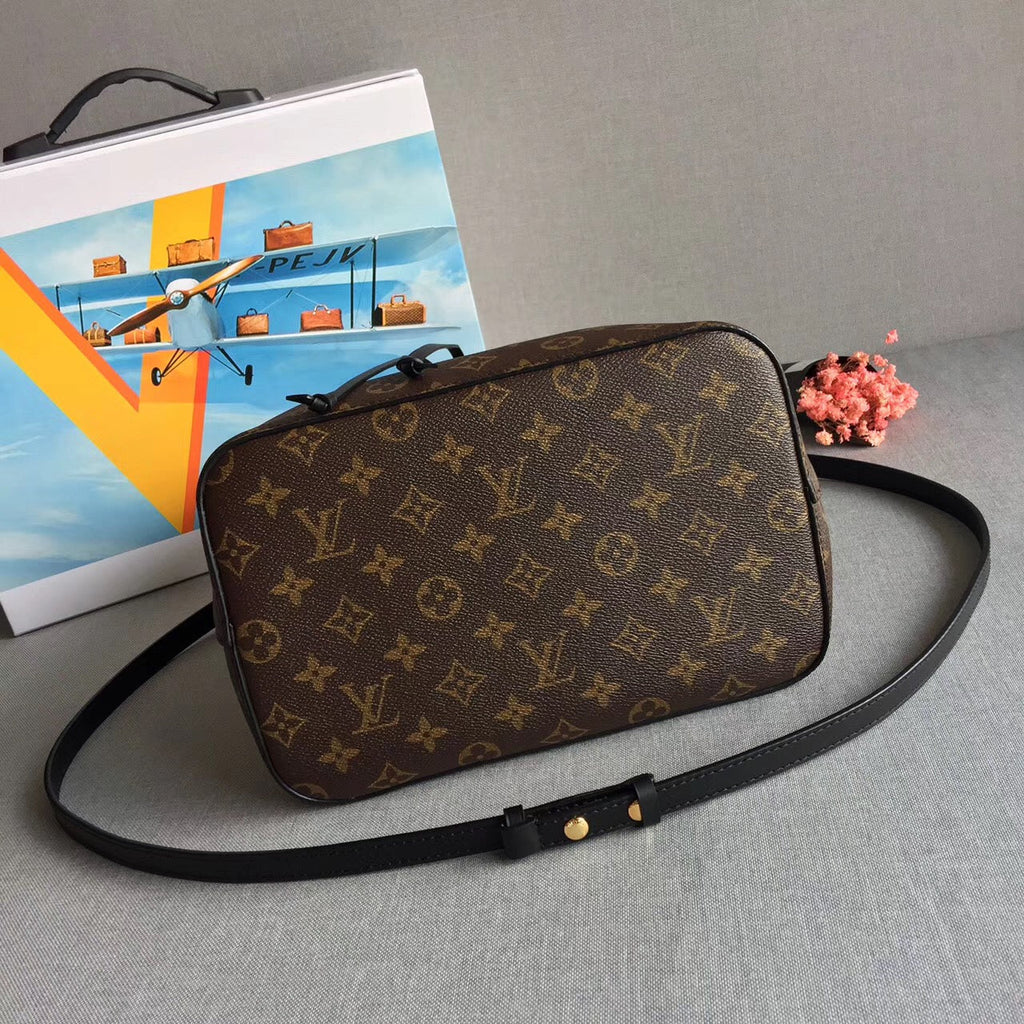 Louis Vuitton NeoNoe MM Bag