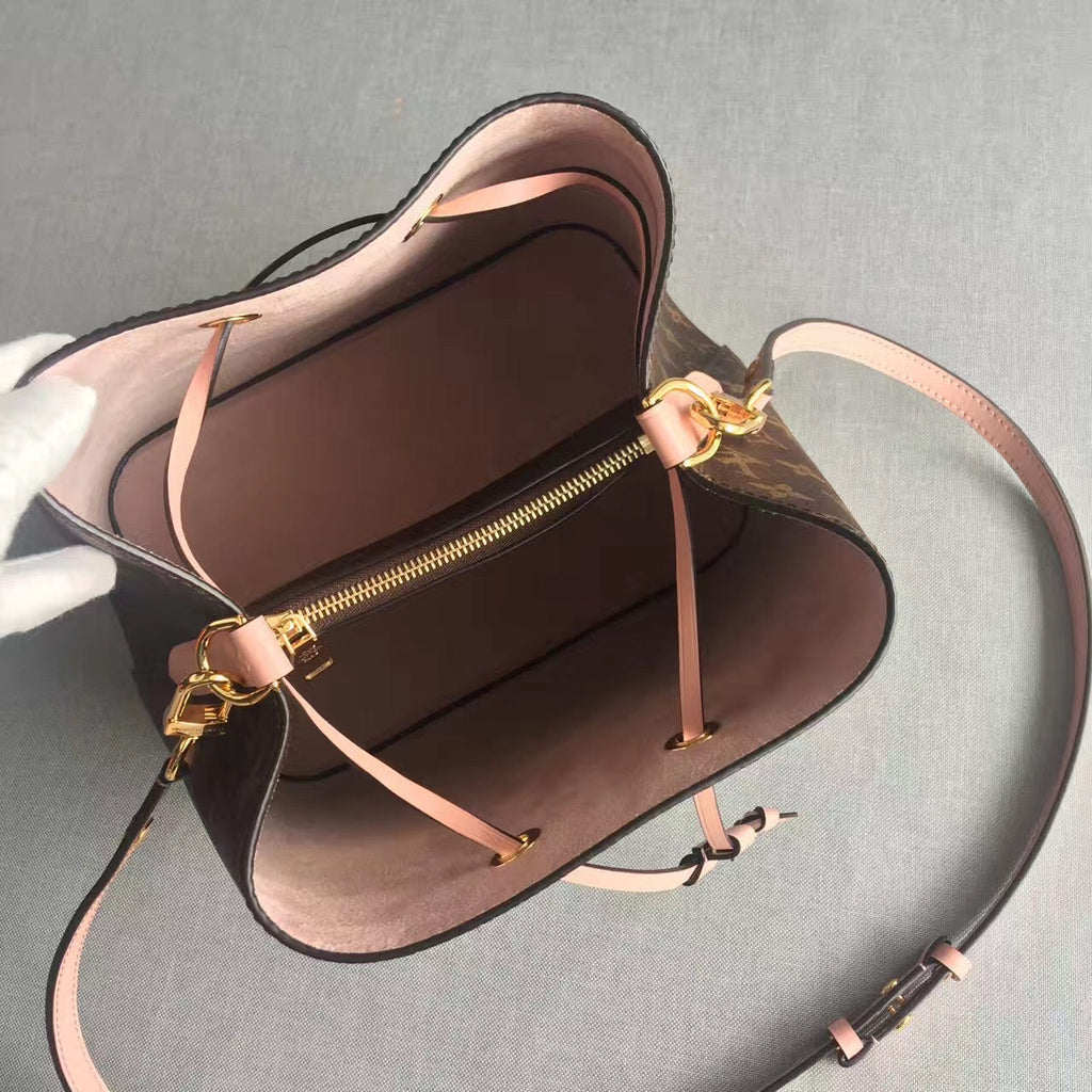 Louis Vuitton NeoNoe MM Bag