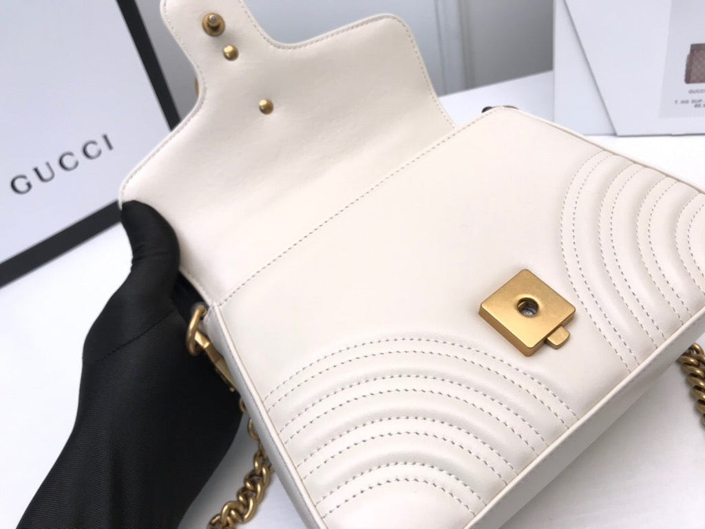Gucci  GG Marmont Mini Top Handle Bag