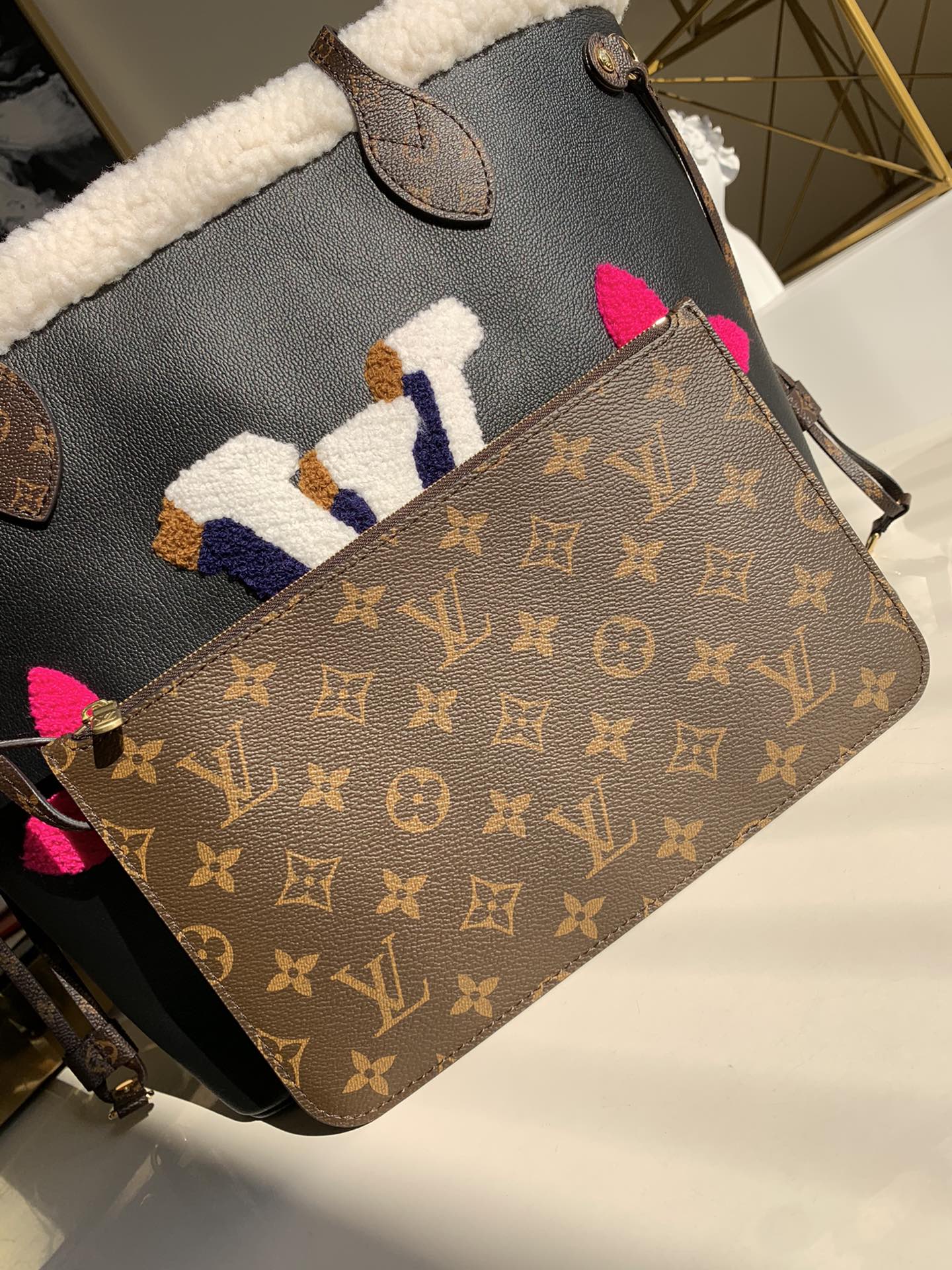 Louis Vuitton Neverfull MM Bag