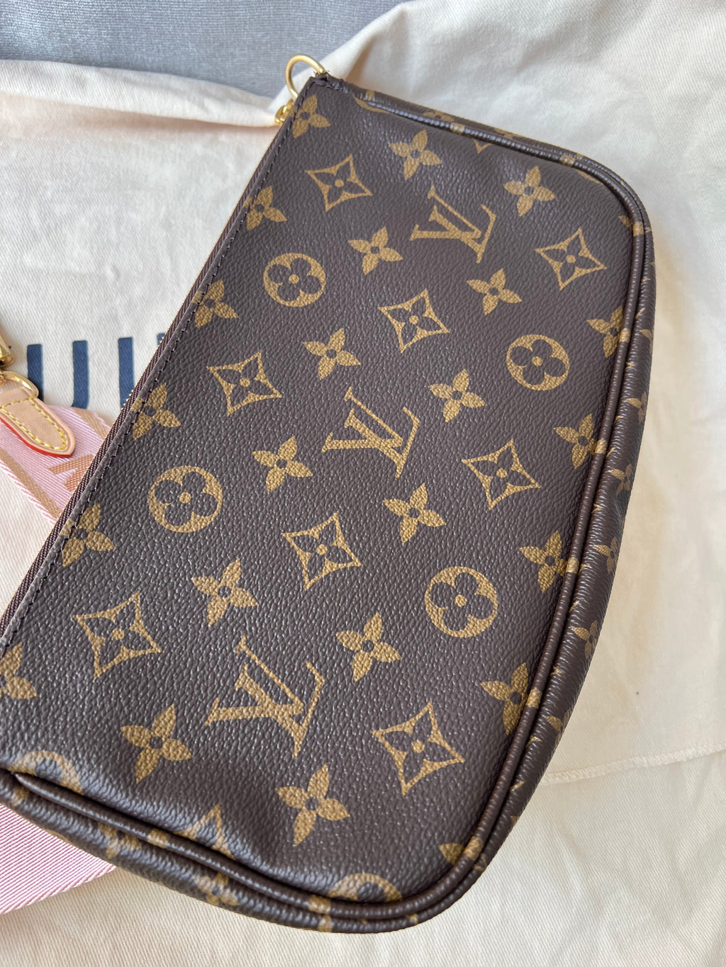 Louis Vuitton Multi Pochette Accessoires Rose Chiaro (RRP £1830)