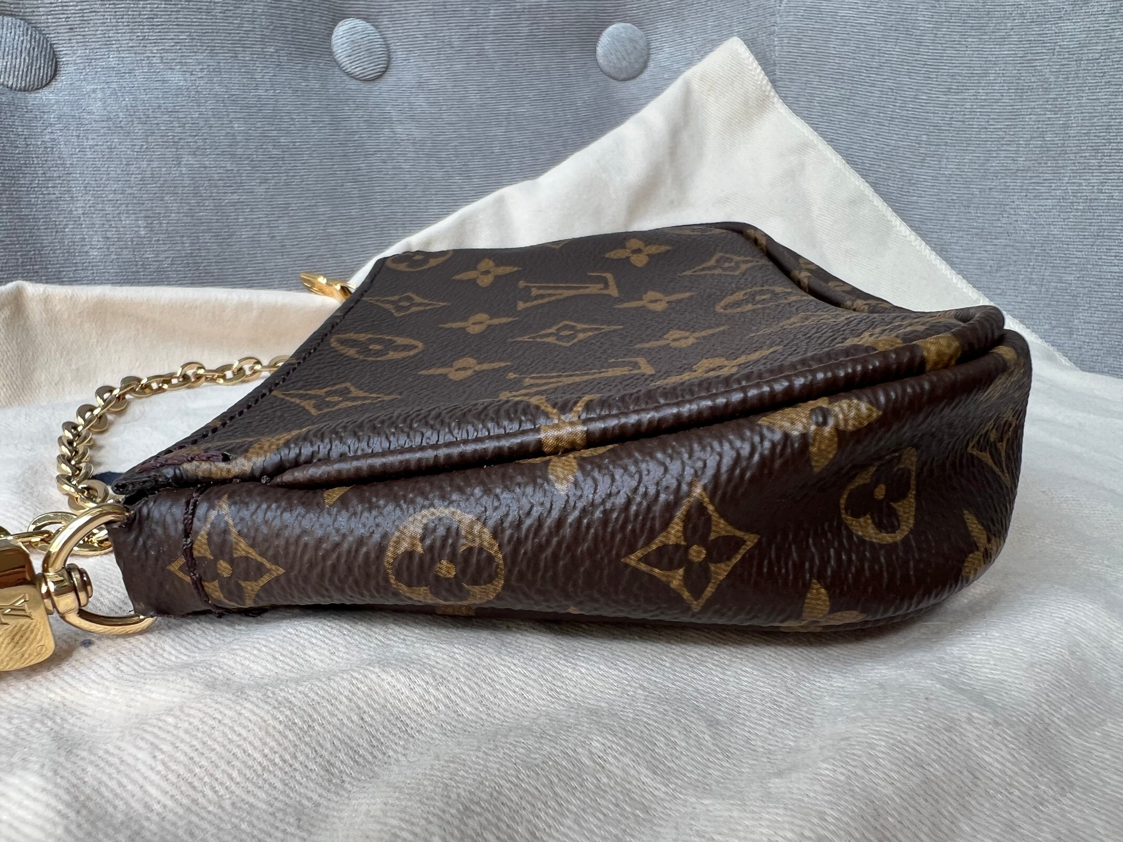 Louis Vuitton Multi Pochette Accessoires Rose Chiaro (RRP £1830)