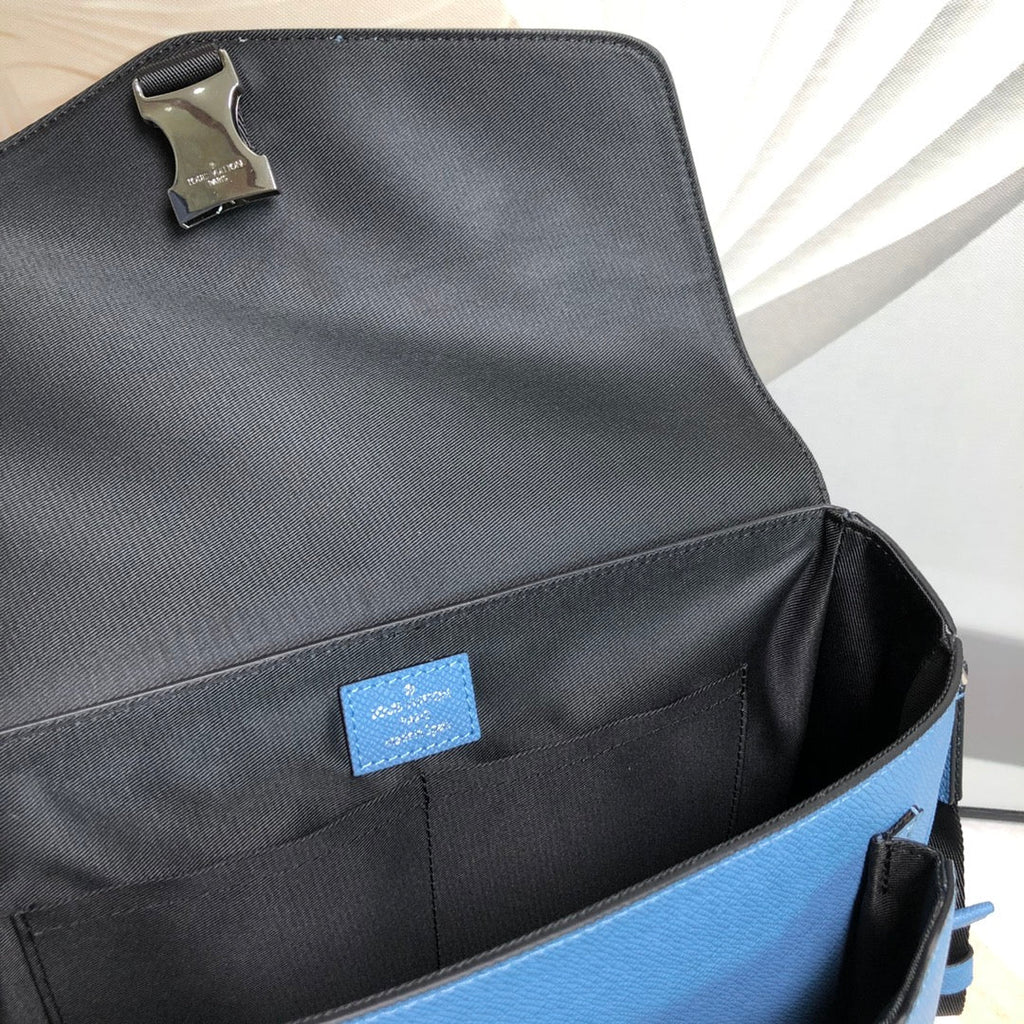 Louis Vuitton Messengerama Bag