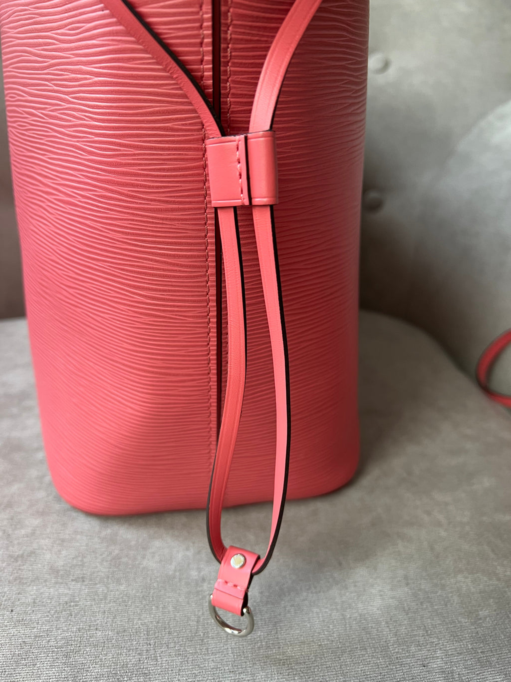 Louis Vuitton Neverfull MM Coral Epi Leather (RRP £1,740)