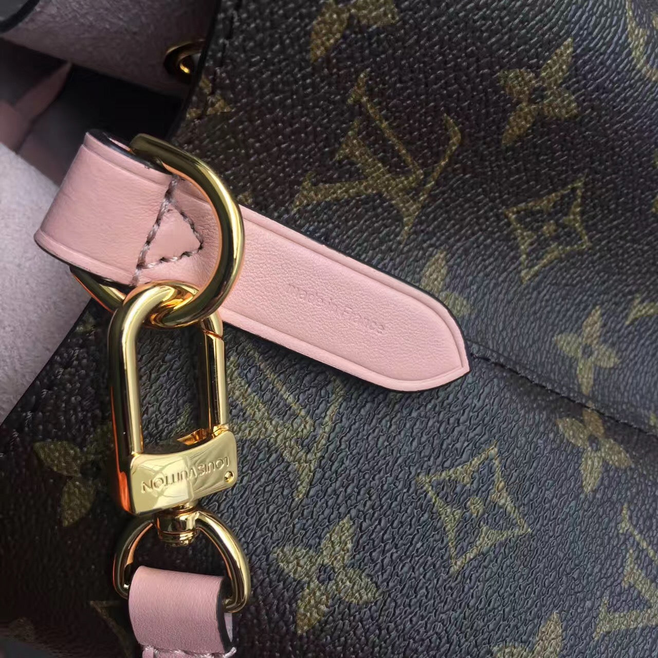 Louis Vuitton NeoNoe MM Bag