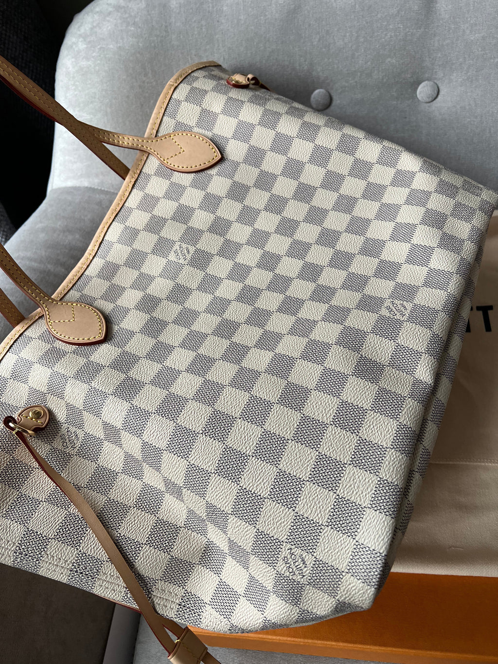 Louis Vuitton Neverfull MM  Damier Azur (RRP £1,410)