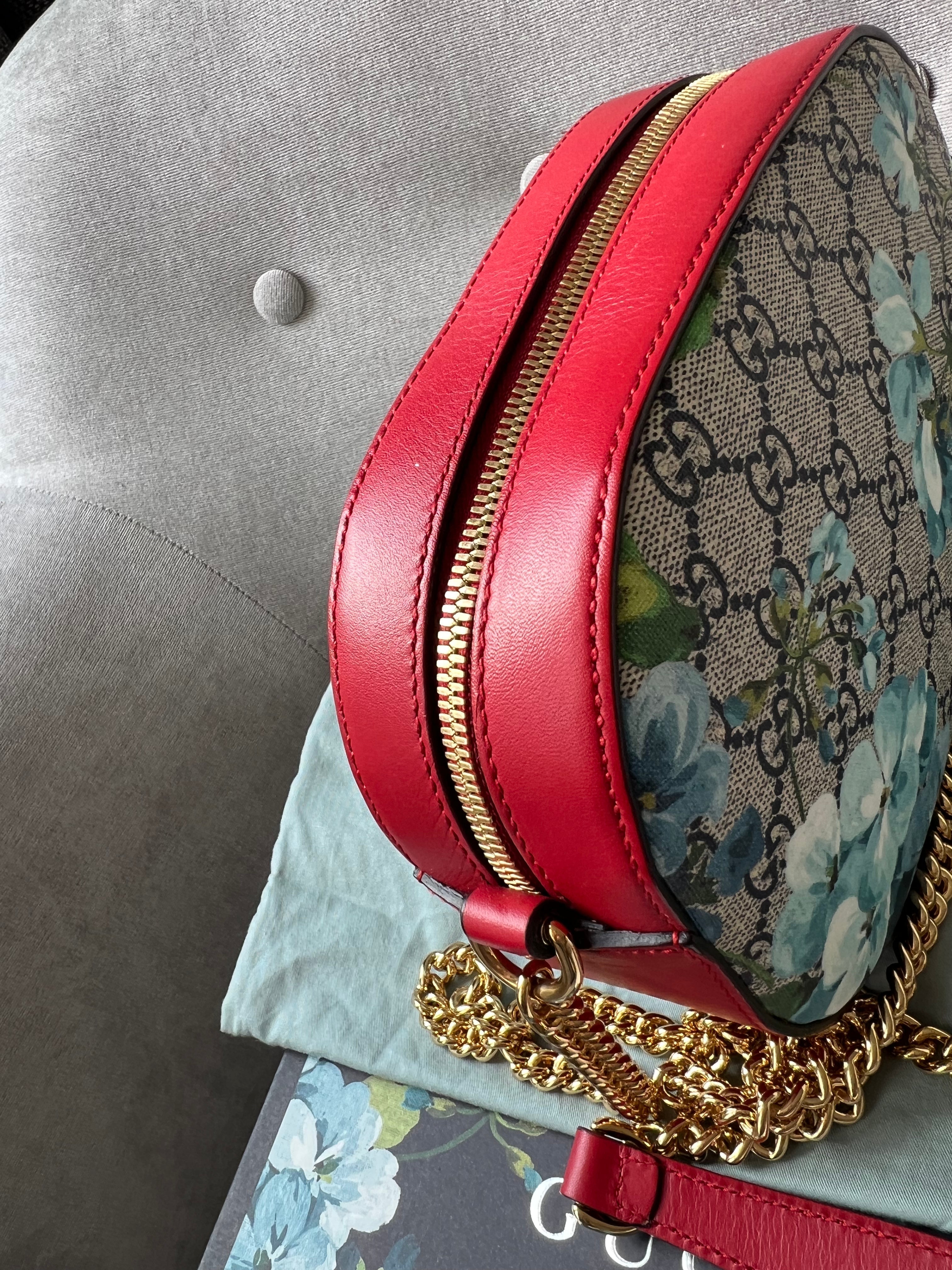 Gucci Dionysus Blooms GG Supreme Chain Mini Bag