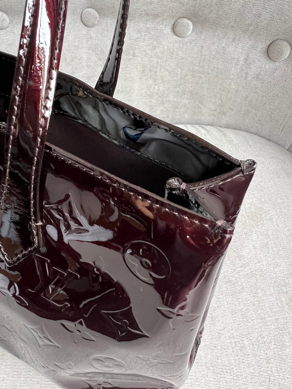 Louis Vuitton Wilshire Amarante Vernis Patent Leather