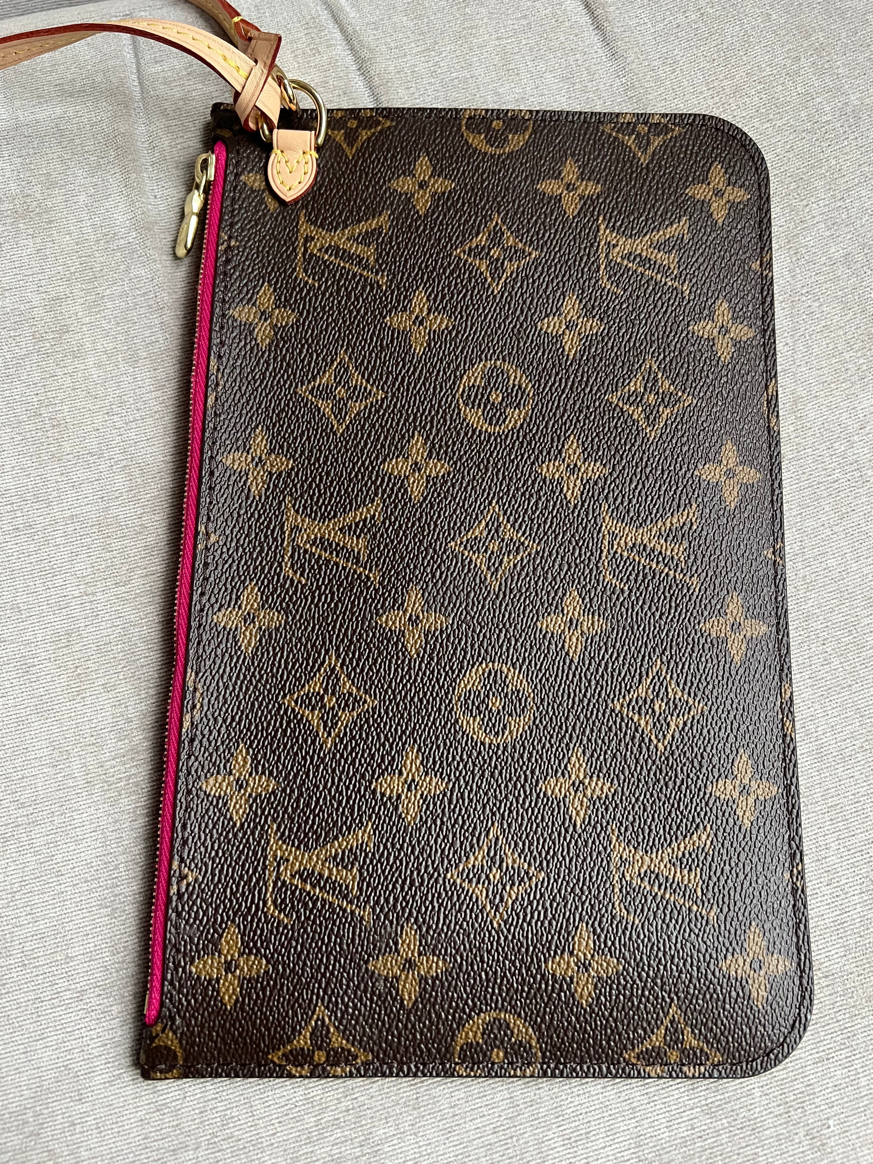 Louis Vuitton Pouch (from Neverfull MM) in Monogram