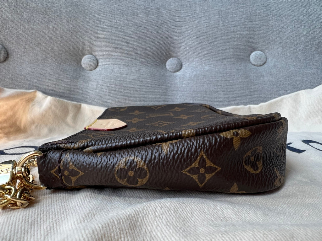 Louis Vuitton Multi Pochette Accessoires Rose Chiaro (RRP £1830)