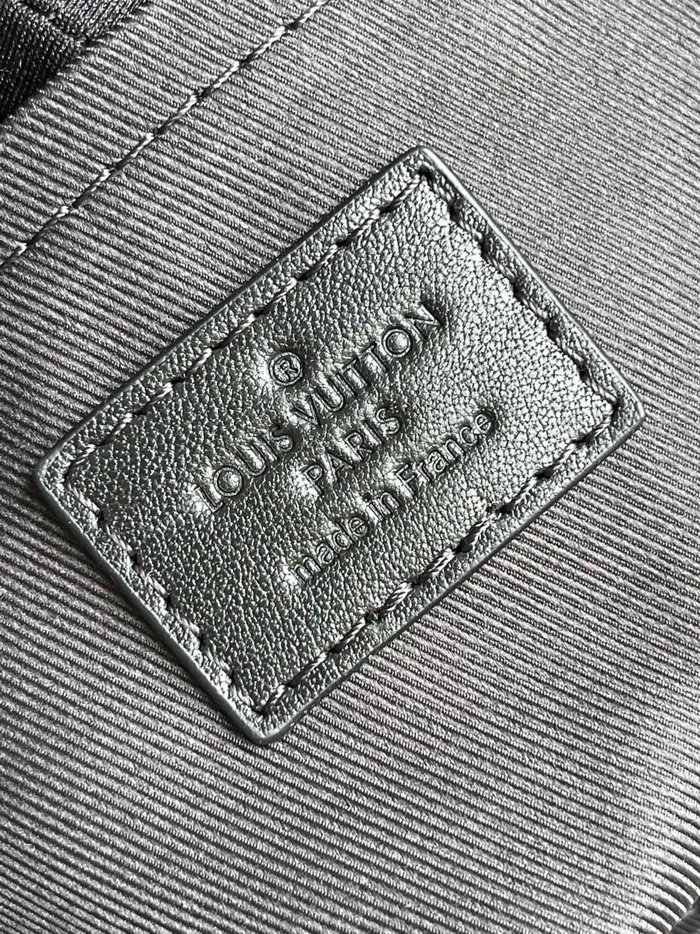 Louis Vuitton Cruiser Messenger Bag