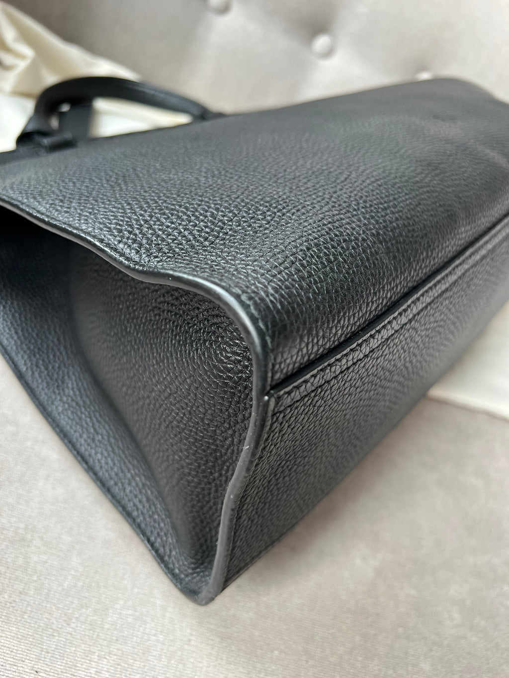 Gucci GG Black Marmont Medium Top Handle Bag