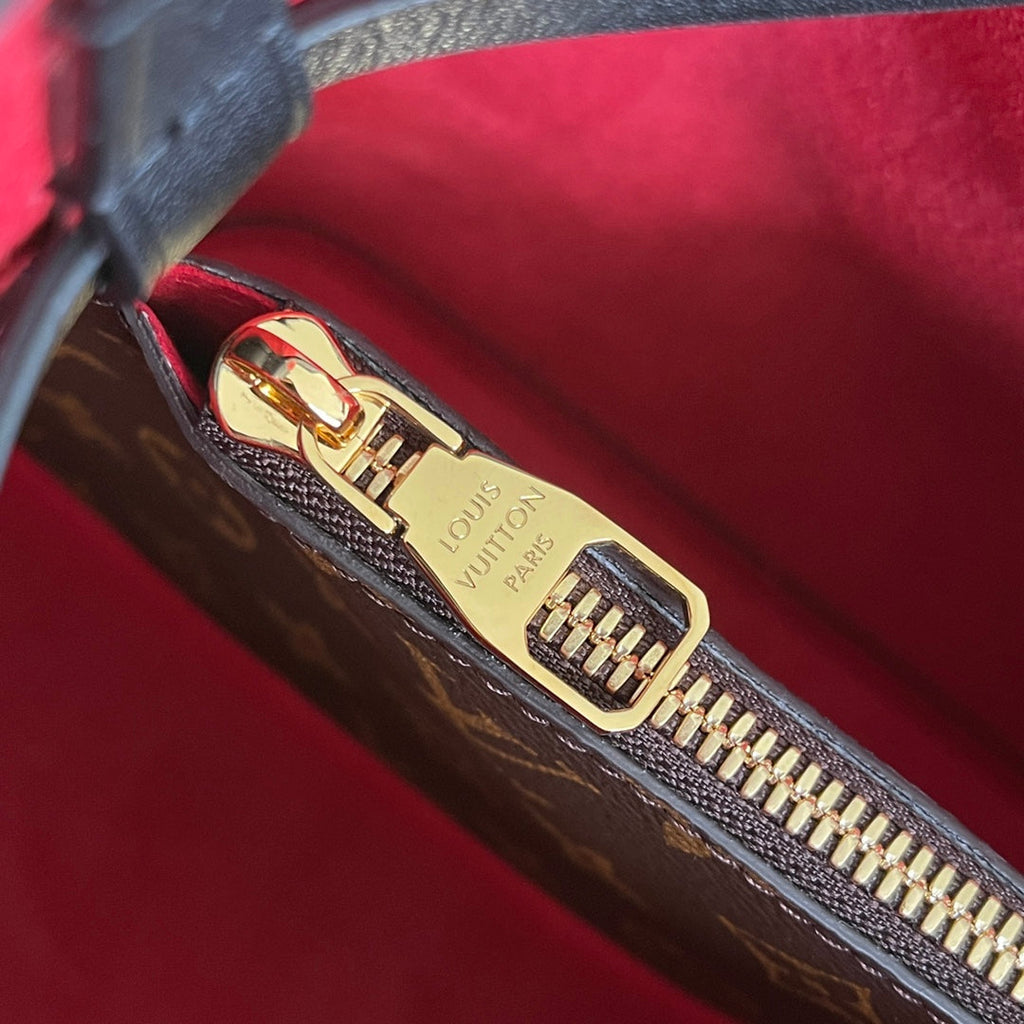 Louis Vuitton NeoNoe MM Bag