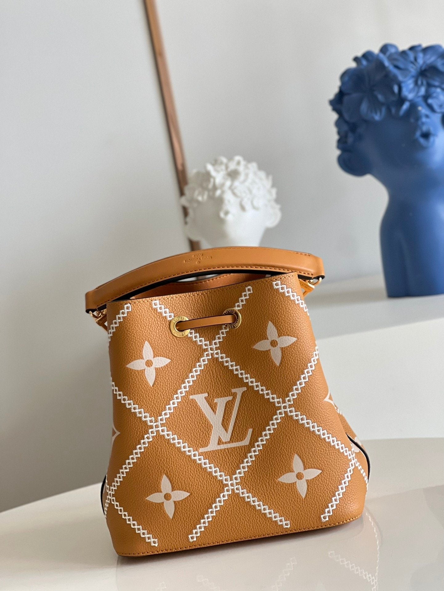 Louis Vuitton NeoNoe MM Bag