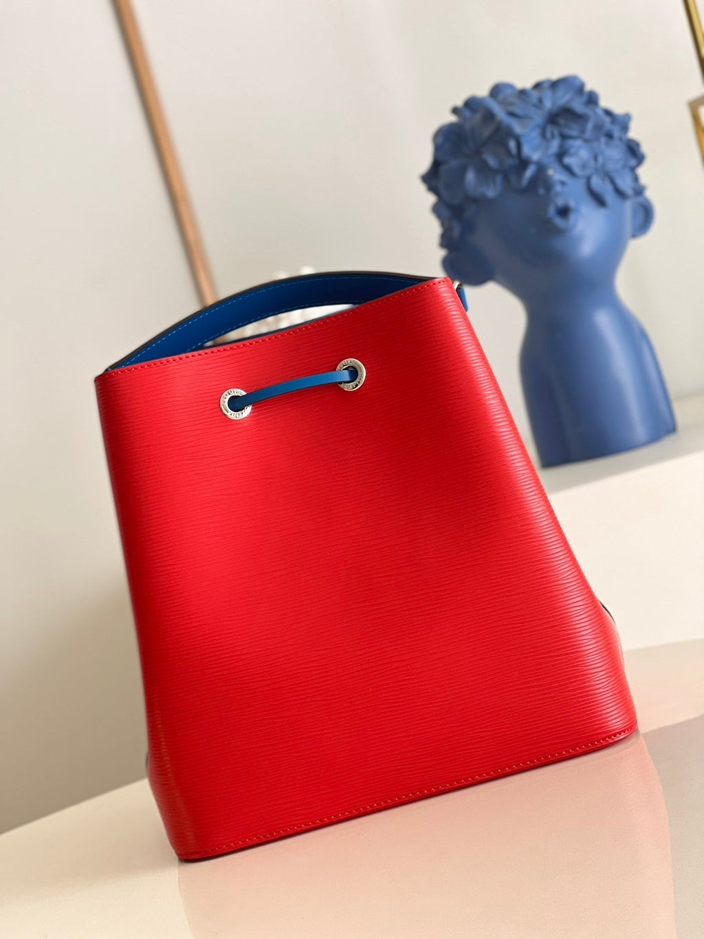 Louis Vuitton NeoNoe MM Bag