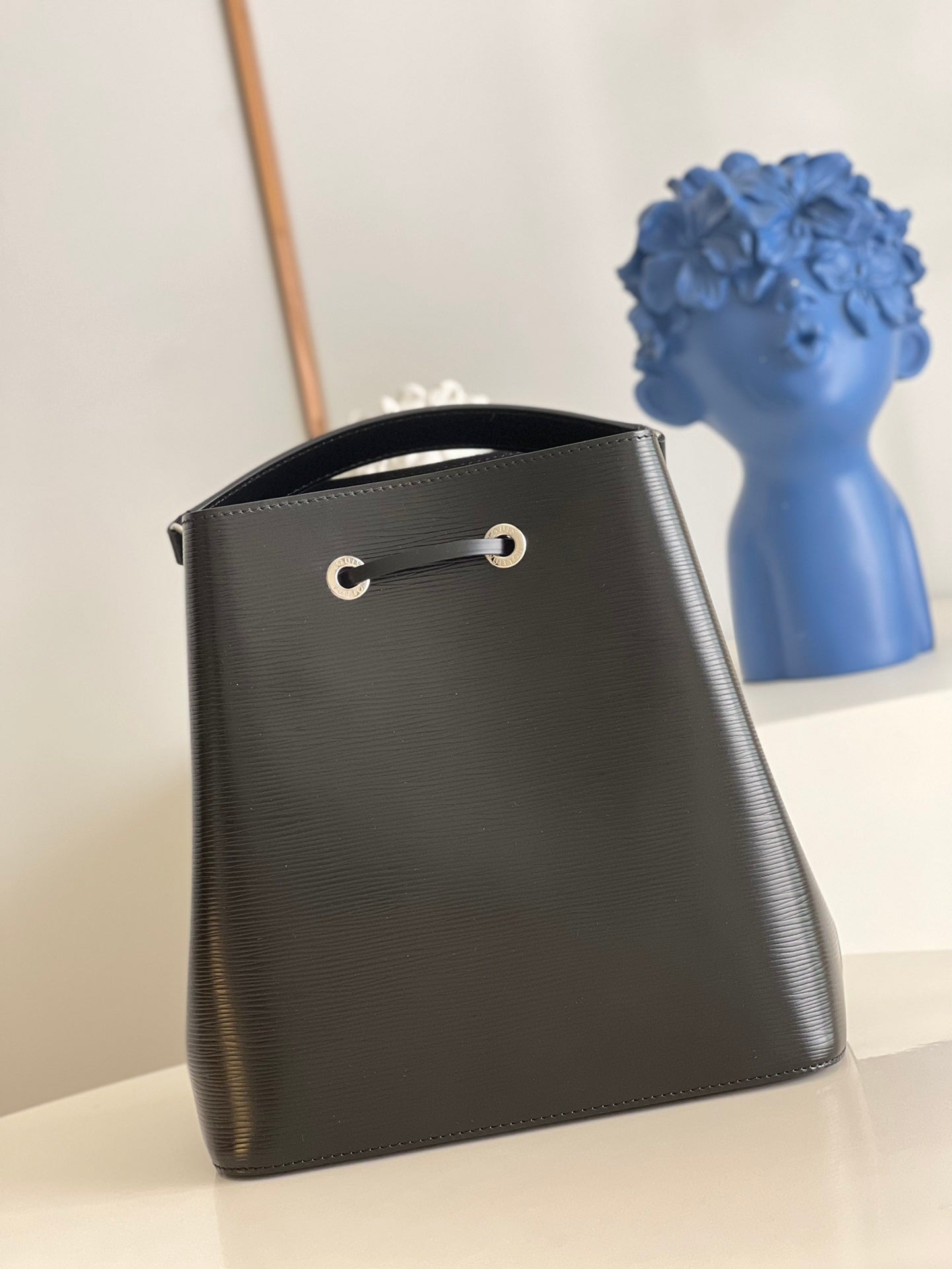 Louis Vuitton NeoNoe MM Bag