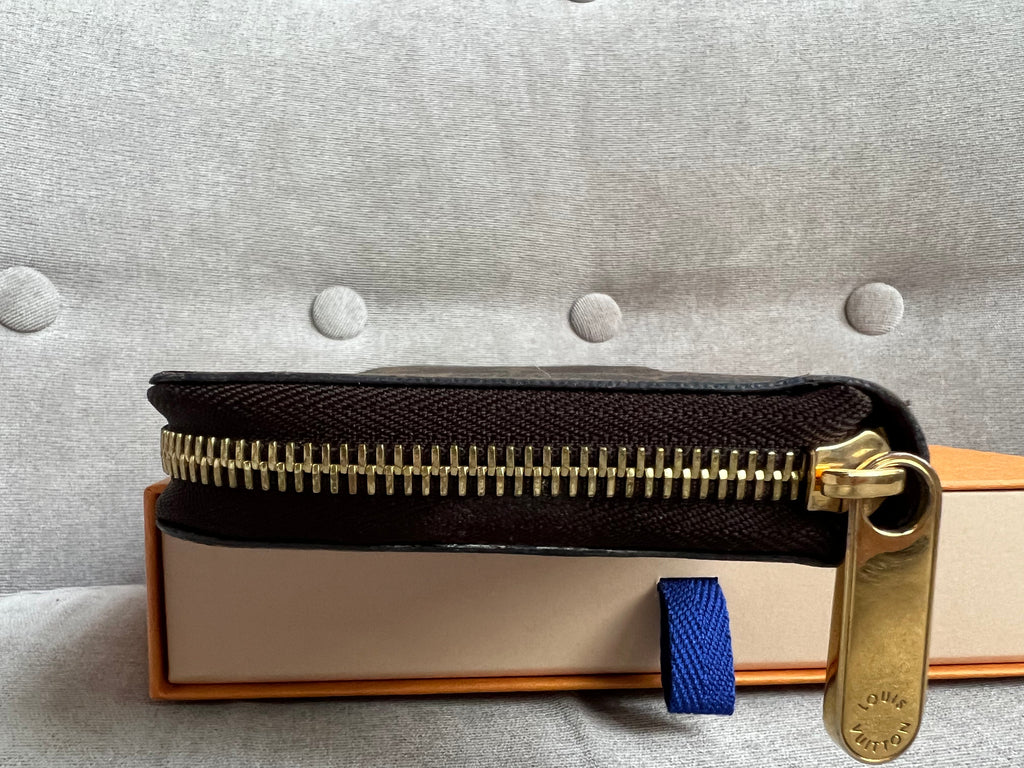 Louis Vuitton Zippy Wallet in Monogram (RRP £565)