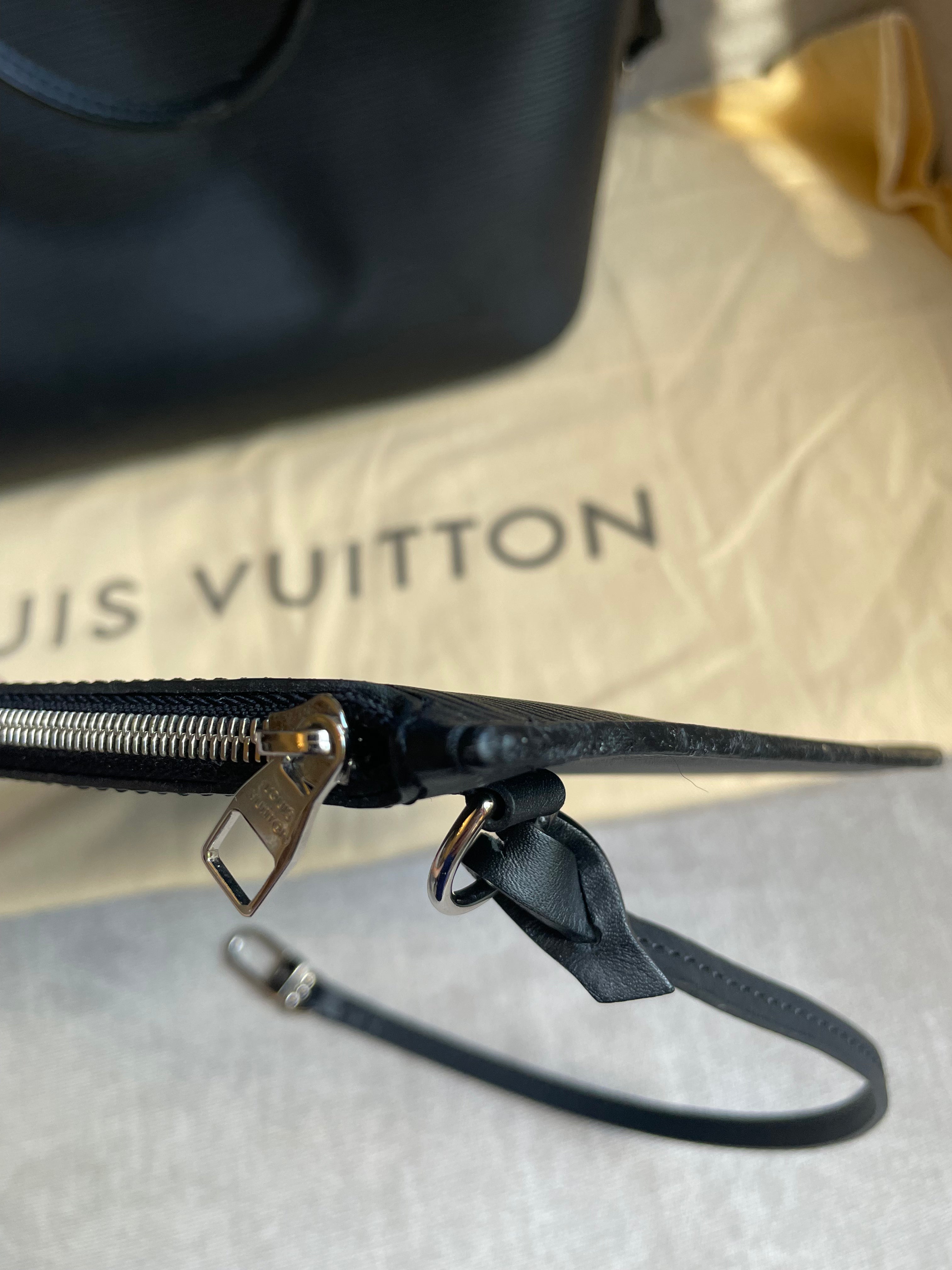 Louis Vuitton Neverfull MM Black Epi Leather (RRP £1,740)