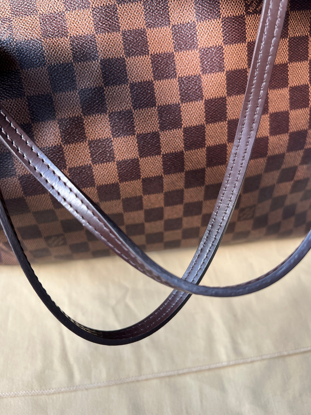 Louis Vuitton Neverfull GM Damier Ebene Cherry Interior (RRP £1,450)