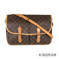 LOUIS VUITTON Shoulder Bag