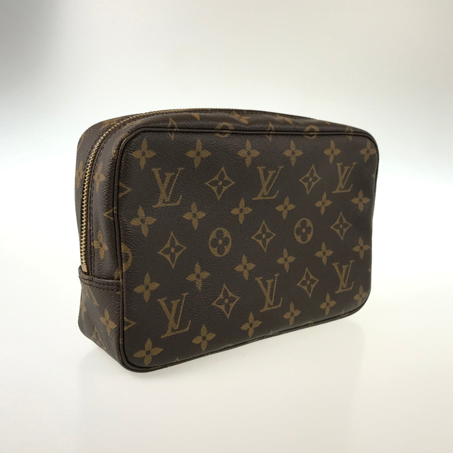 LOUIS VUITTON Monogram Truth Toilette 23 M47524 Pouch
