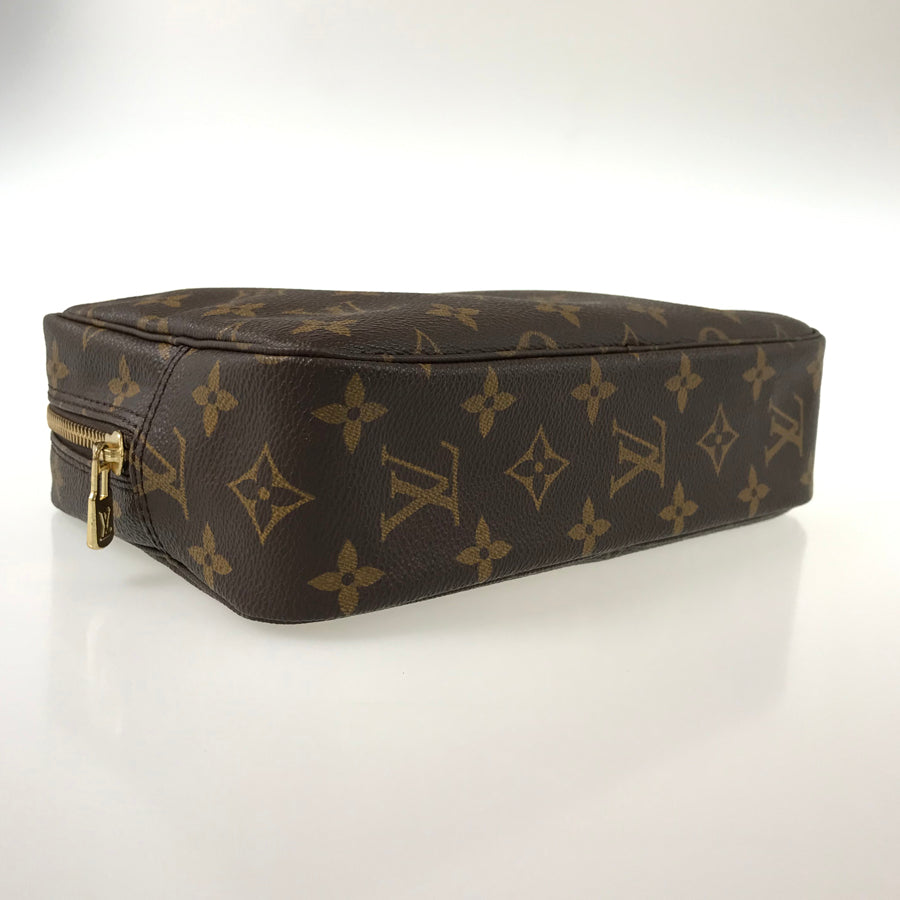 LOUIS VUITTON Monogram Truth Toilette 23 M47524 Pouch