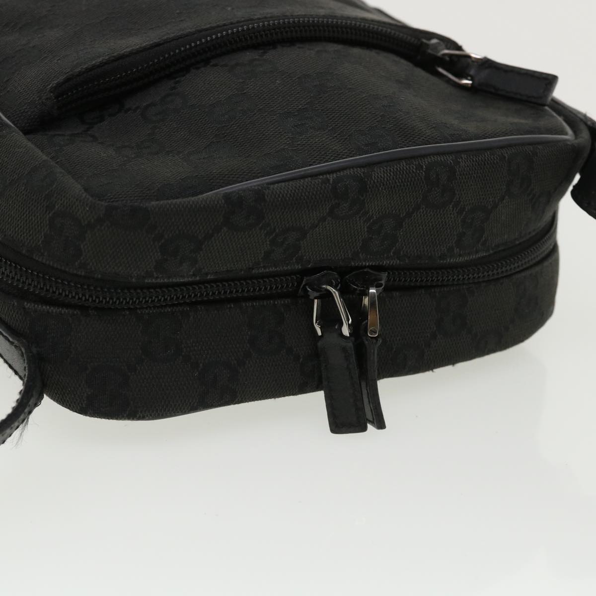 GUCCI GG Canvas Shoulder Bag Canvas Black 03136  ki2642