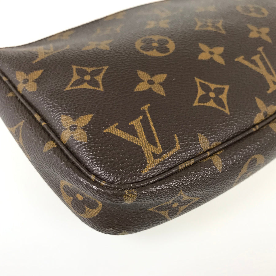 LOUIS VUITTON Monogram Pochette Accessoires M51980 Pouch