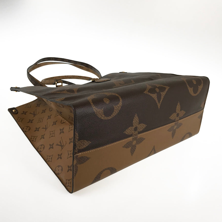 LOUIS VUITTON Monogram Giant Monogram Giant Reverse On The Go GM M45320 Tote bag
