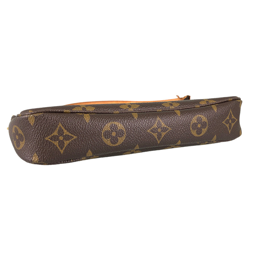 LOUIS VUITTON Monogram Pochette Accessoires Pouch
