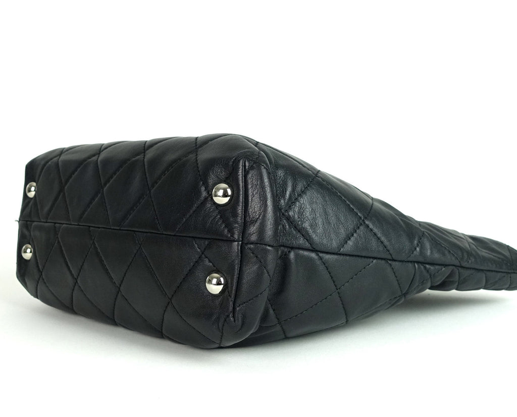 Chanel In The Business Tote Quilted Lambskin North South Black. Beautiful