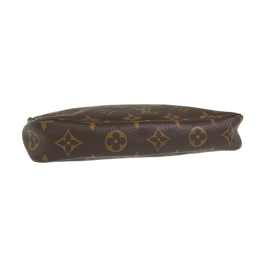 LOUIS VUITTON Pouch