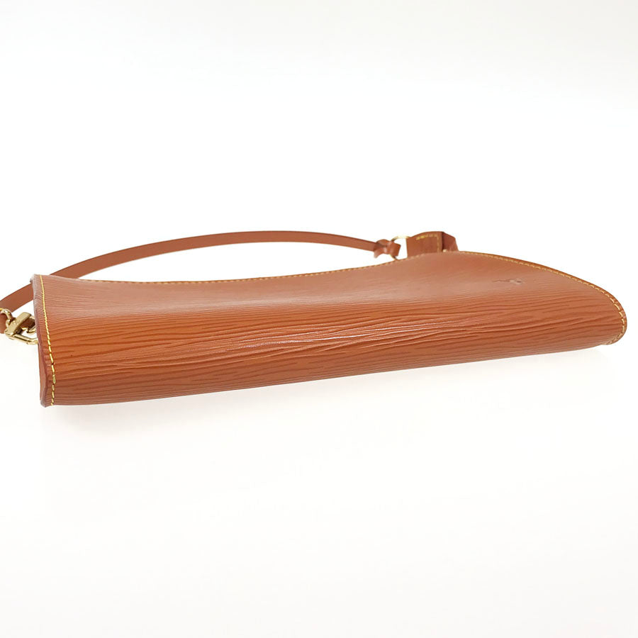 LOUIS VUITTON Pouch