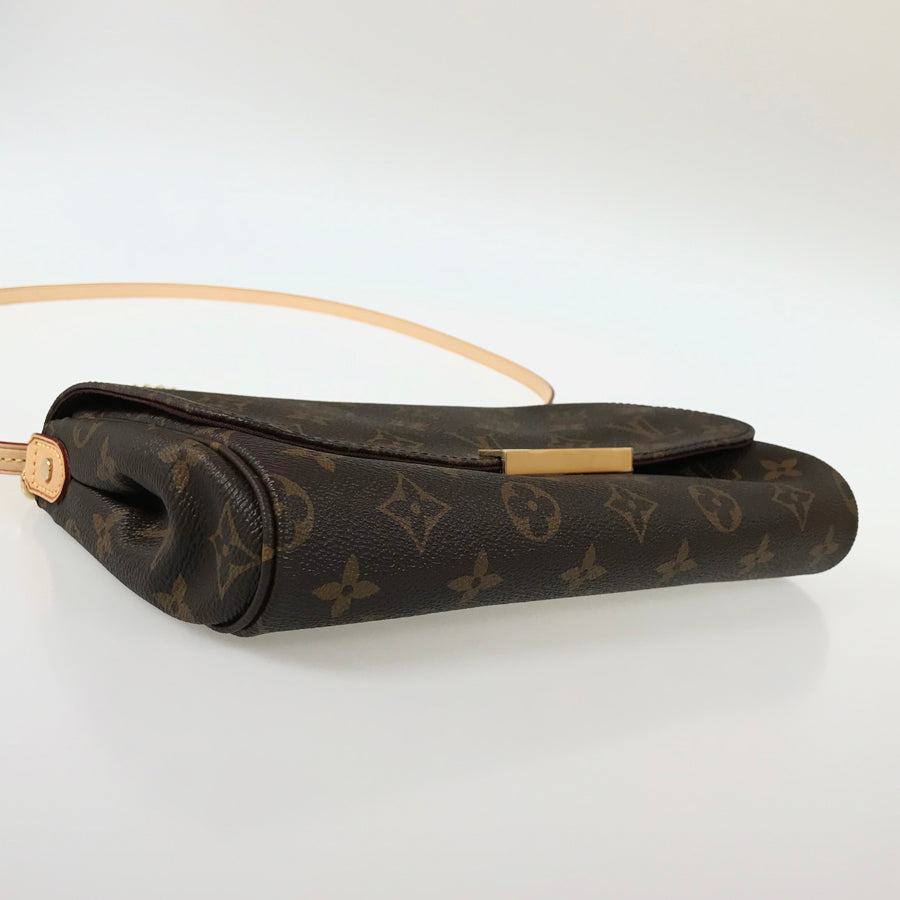 LOUIS VUITTON Monogram Favorite MM M40718 Shoulder bag