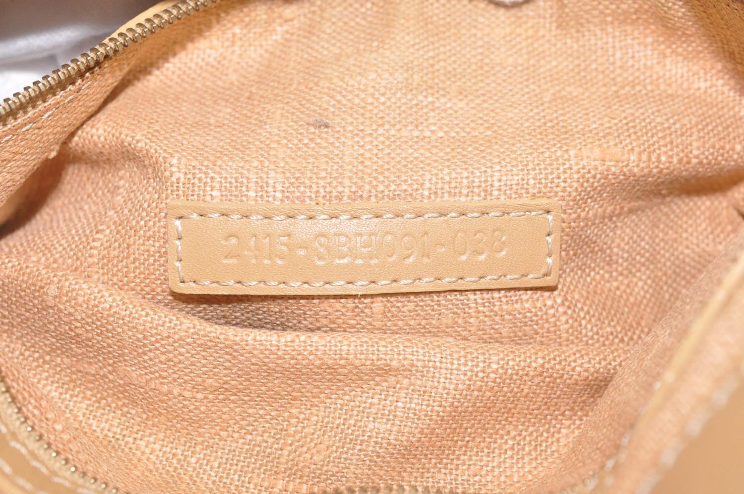 FENDI Zucca Canvas Hand Bag Beige Black Auth am2612s