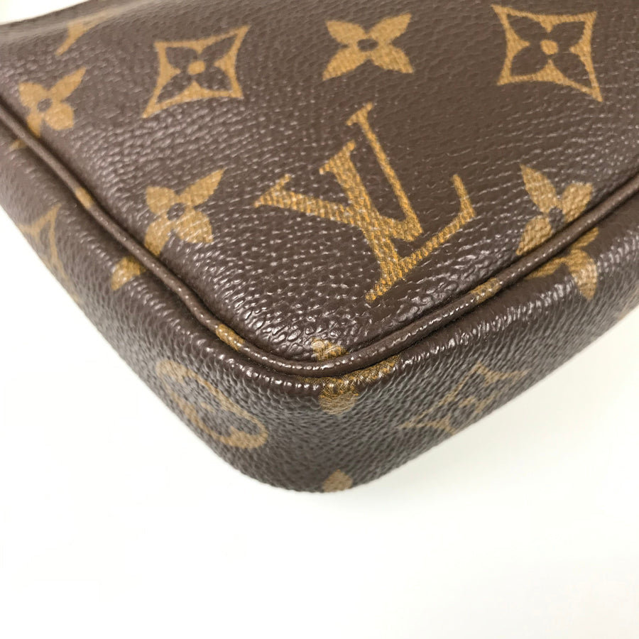 LOUIS VUITTON Monogram Pochette Accessoires M51980 Pouch
