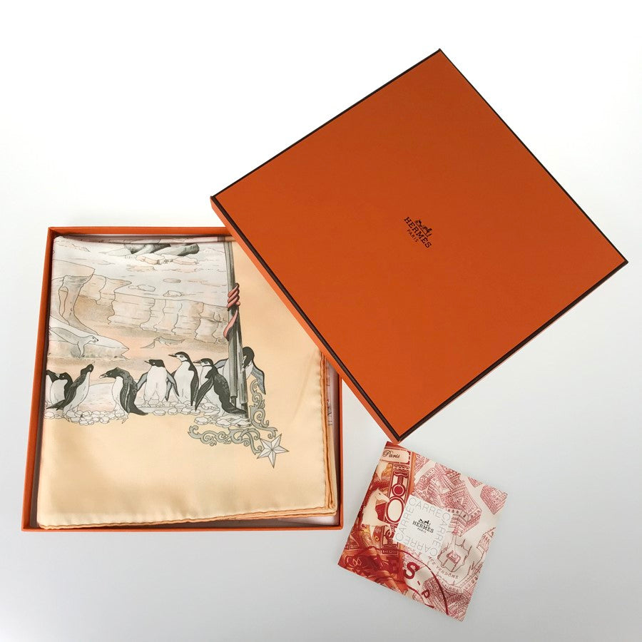 HERMES Carre 90 Women's Scarf