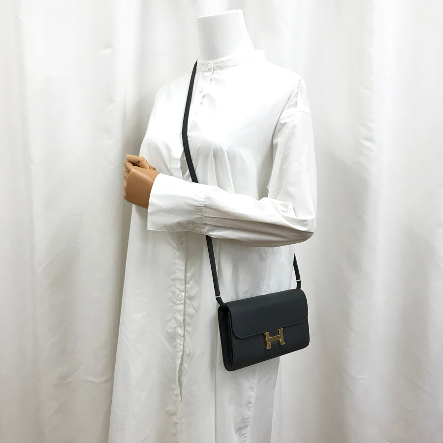 HERMES Constance To go Wallet bag