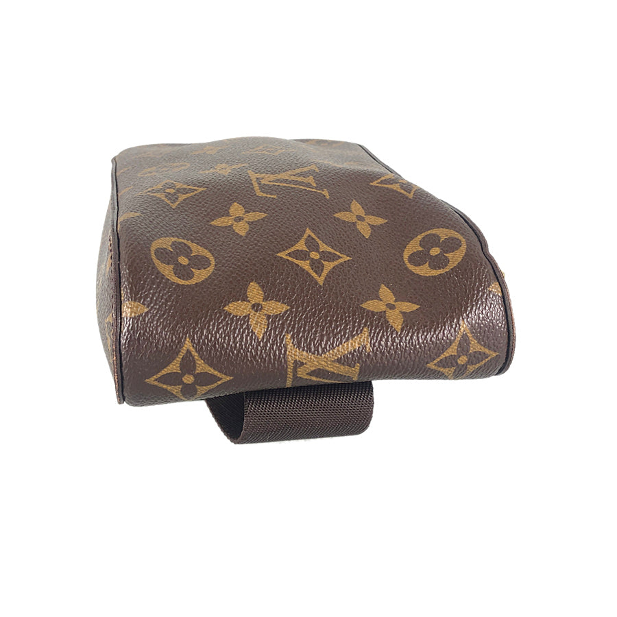 LOUIS VUITTON Monogram geronimos special order M50211 Waist pouch