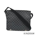 LOUIS VUITTON Messenger bag