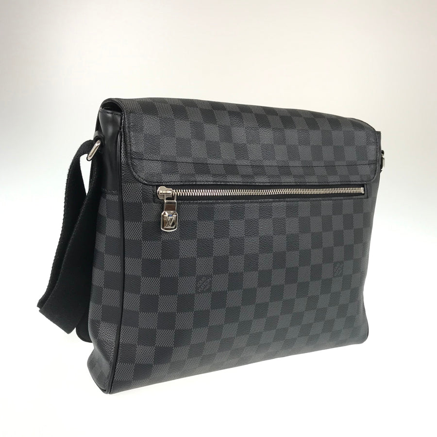 LOUIS VUITTON Messenger bag