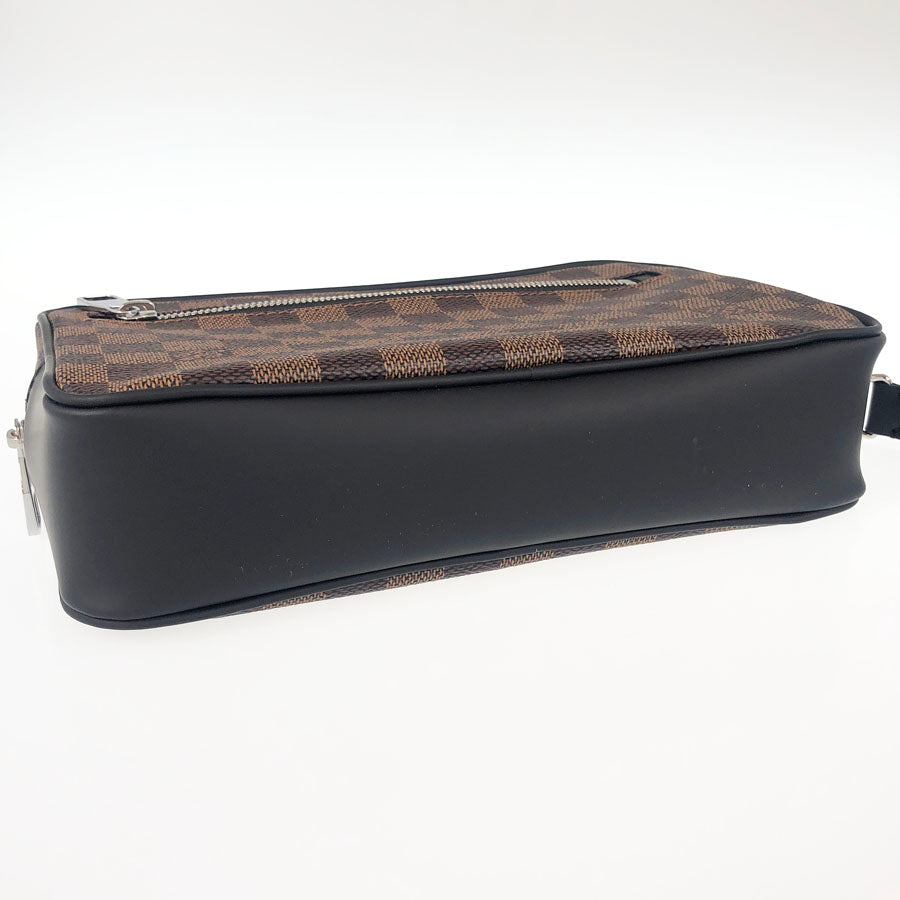 LOUIS VUITTON Damier Pochette Kasai business bag