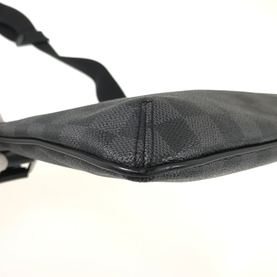 LOUIS VUITTON Damier Graphite Tomas N58028 Shoulder bag
