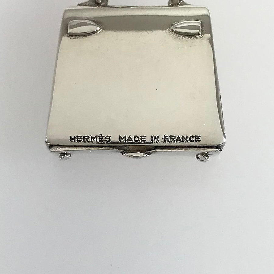 HERMES Amulet Kelly Pendant top