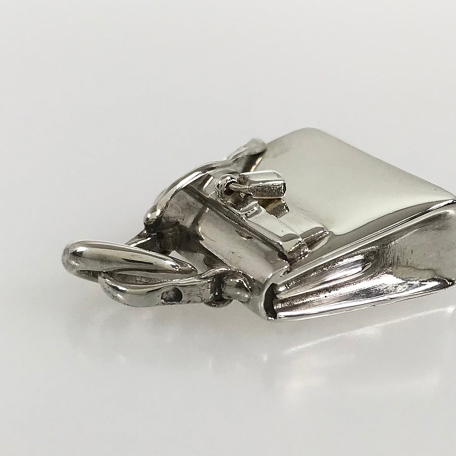 HERMES Amulet Kelly Pendant top