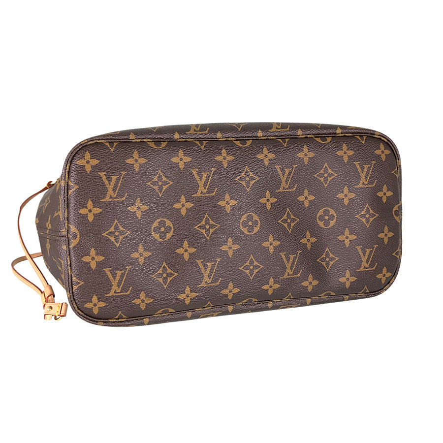LOUIS VUITTON Monogram Neverfull MM Tote Bag