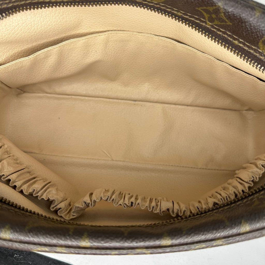 Louis Vuitton Monogram Trousse Toilette 28