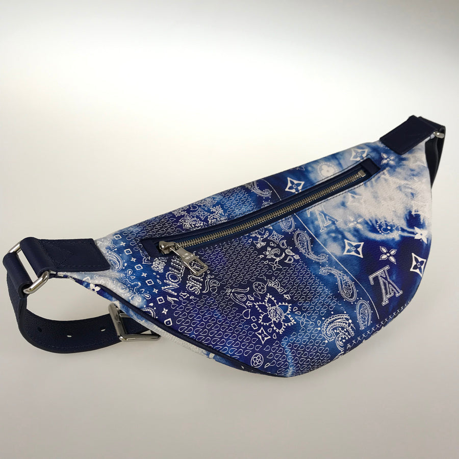 LOUIS VUITTON Monogram Bandana Discovery Bumbag M20587 Sling bag
