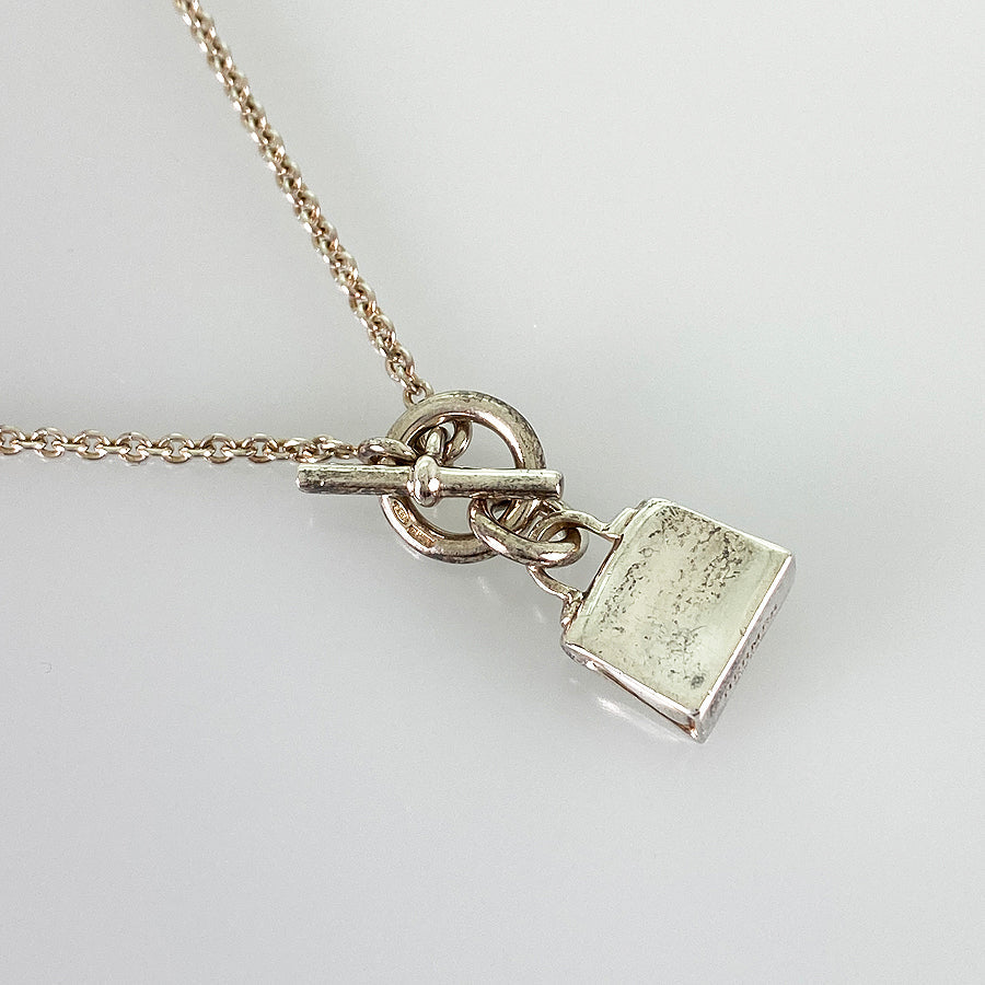 HERMES Amulettes Kelly Necklace
