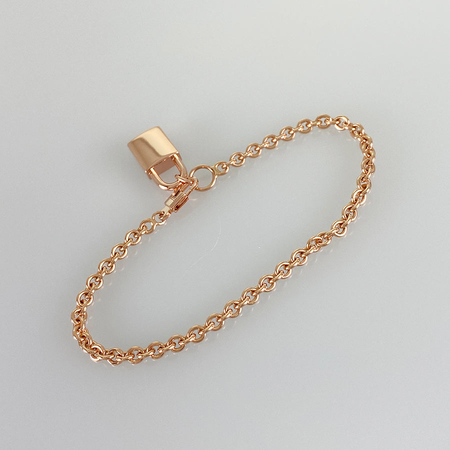 HERMES Amulet Cadena Bracelet